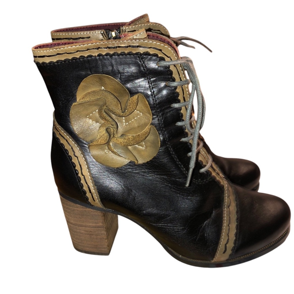 L'Artiste Spring Step Chrisanne Boots Size 37B